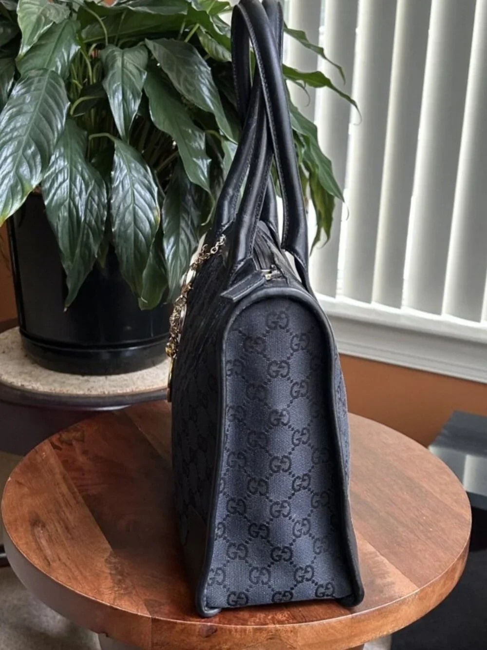 GUCCI GG Supreme Monogram Calfskin Tote, Black